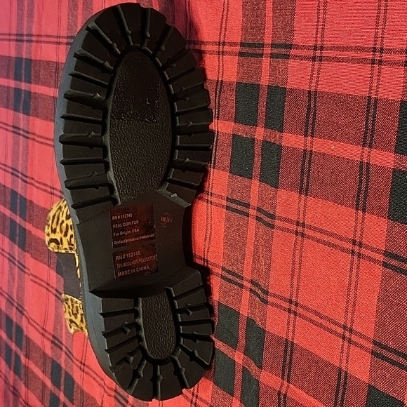 NWOT Lucky Brand Women Emali Tan Black Leopard Calf Hair Lug Sole Combat Boots - Picture 6 of 12